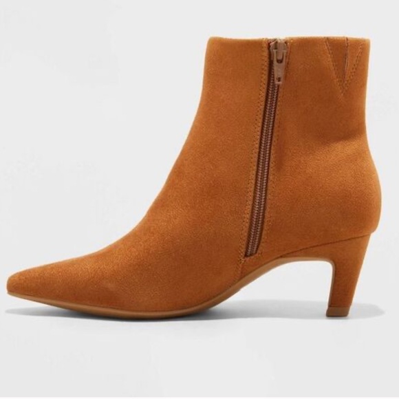Universal Thread - Women's Taylor Kitten Heel Ankle Boots Tan Size 9.5 NWT - Picture 1 of 6